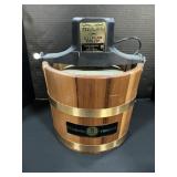 Sterling 5 Quart Ice Cream Freezer.