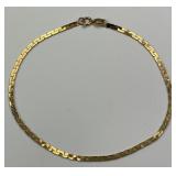 14KT Italian Gold Link Bracelet.