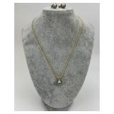 18KT Gold Tahitian Pearl Necklace & Earrings.