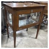 Antique Mahogany Tea/Desert Serving Table.