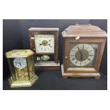 Bulova Mantel Clock, Wooden Cased Clocks.
