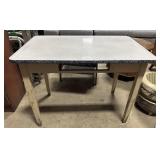 Vtg Enamel Top Table.