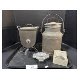 Vintage Galvanized 4 Qt Milk Jug.