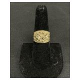 14 KT Gold Diamond Cut Dome Ring.