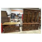 Vtg Carved Mediterranean Style China Cabinet &