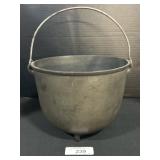 Cast Iron Stew Pot.