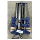 Heavy Duty Bench Vise.