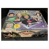 Donny & Marie Sing-A-Long Phonograph/Mike Radio.