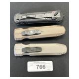 2 Smith & Wesson, 1 SOG OTF Knives.