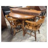 Nice Maple Dining Table & Chairs.