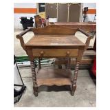 Antique Bobbin Leg Wash Stand.
