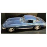 Model Corvette.