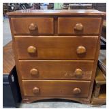 Vtg Maple Chest of Drawers.