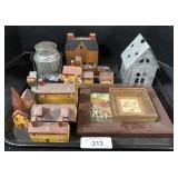 Rustic Style Mini Wooden Buildings & Wall Art.