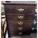 Vtg Pine Chest of Drawers.