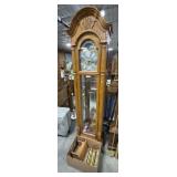 Beautiful Oak Sligh Grandfather Clock.
