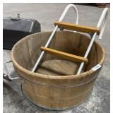 Vtg Wooden Wash Tub, Pool/Boat Ladder.