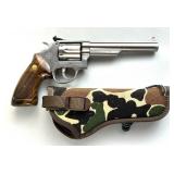 Taurus 66 .357 Revolver**.