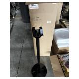 5 I pad Stands, 6 Holders.