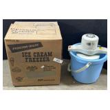 Proctor-Silex Ice Cream Maker (Freezer).