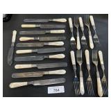 Mother Of Pearl Handel Flatware, Knives & Forks.