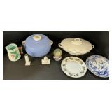 Hallï¿½s Superior Kitchenware, Capitol S&P Shakers.