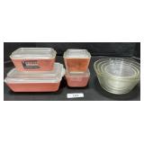 4 Pyrex Refrigerator Dishes. Federal Shield Bowls.