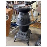Vtg Leader Cast Belly Stove.