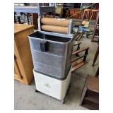 Vtg Monitor Wash Wringer.