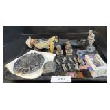 Civil War Themed Figures, Busts & Souvenirs.