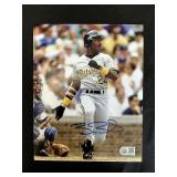Autographed Barry Bonds Photograph.