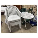 Grosfillex Patio Table & Chairs.