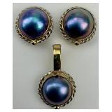 3pc 14KT Gold Mabe Pearl Pendant & Earrings.