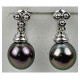 18KT White Gold Large Black Pearl Drop Earrings.