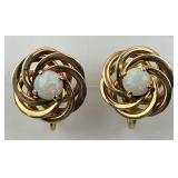 14KT Gold Woven Basket Cabochon Oval Earrings.