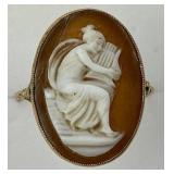 14KT Gold Carved Shell Cameo Ring.