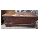 Vtg Roos Cedar Blanket Chest.