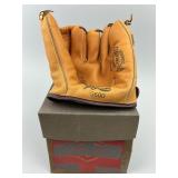 Trusport G600 Baseball Fielderï¿½s Glove.