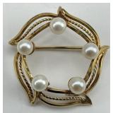 Vintage Gold Clad Pearl & Leaf Pattern Brooch.