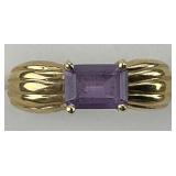 14KT Gold Vintage Amethyst Solitaire Ring.