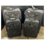 American Tourister Luggage Suitcase Set.