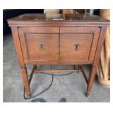 Vtg Kenmore Sewing Machine & Table.