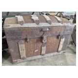 Vtg Steamer Style Trunk.