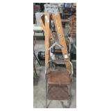 5ï¿½ Wooden Ladder and Metal Step Ladder.