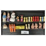 Disney & Kelloggï¿½s Plastic Toys, Exxon Keychain.