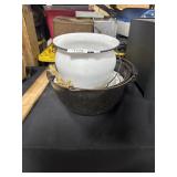 Vtg Enamelware Pot & Bowls.
