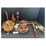 VTG Hand Carved Figures, Flag Topper, Baskets.