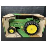 NOS Ertl Die Cast John Deere Model R Tractor.