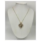 14KT Gold Diamond Heart Pendant Necklace.