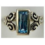 Sterling Silver Blue Topaz Finestra Ring.